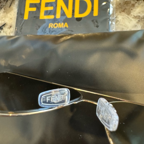 Authentic Fendi Sunglasses Brand New Never Worn! - Picture 10 of 14